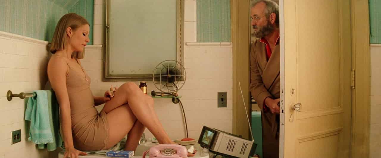 I Tenenbaum, 2001, Wes Anderson, Bill Murray, Gwyneth Paltrow, gambe, piedi, smalto