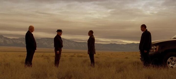 Breaking Bad Bryan Cranston, Aaron Paul, Anna Gunn, Bob Odenkirk, Betsy Brandt, Jonathan Banks, Giancarlo Esposito di Vince Gilligan streaming recensione trama Breaking Bad, Jonathan Banks, Mike Ehrmantraut, Bryan Cranston, Walter White, Gus Fring, Giancarlo Esposito, deserto
