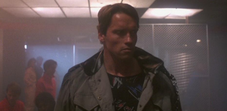 Terminator dialoghi, citazioni e frasi di James Cameron, con Arnold Schwarzenegger, Michael Biehn, Linda Hamilton, locale