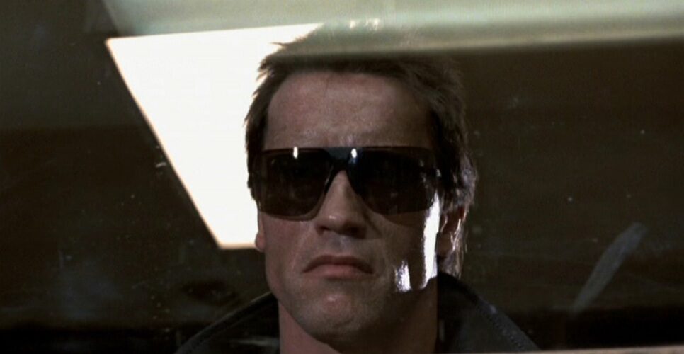 Arnold Schwarzenegger il più adatto ad affrontare un’invasione aliena