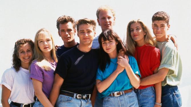 Le star di Beverly Hills 90210 ricordano Luke Perry nel giorno del suo compleanno