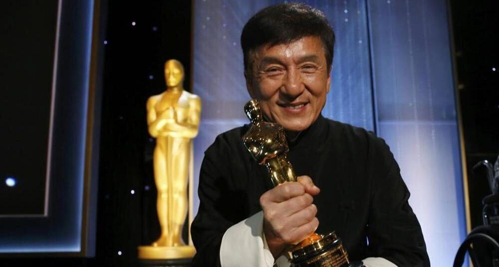 Jackie Chan ritira l’Oscar alla carriera