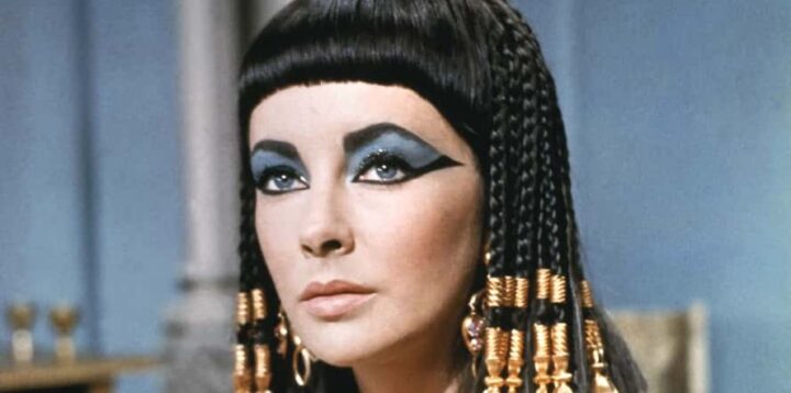 Diamanti vinti da Elizabeth Taylor a ping pong. Cleopatra, 1963, Joseph L. Mankiewicz, Elizabeth Taylor
