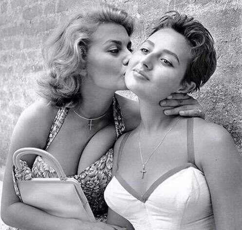 Sophia Loren con la sorella Anna Maria