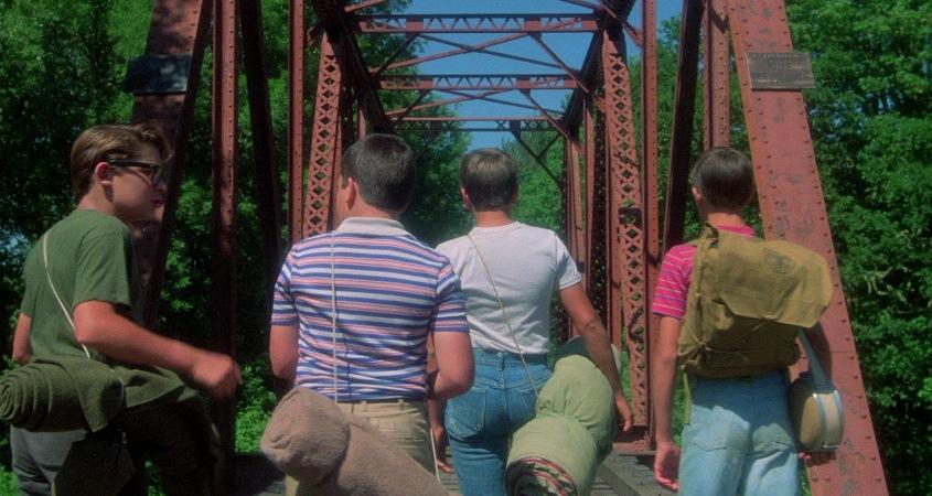 Stand by Me - Ricordo di un'estate citazioni e dialoghi, di Rob Reiner, con Wil Wheaton, River Phoenix, Corey Feldman, Jerry O'Connell, ponte ferrovia