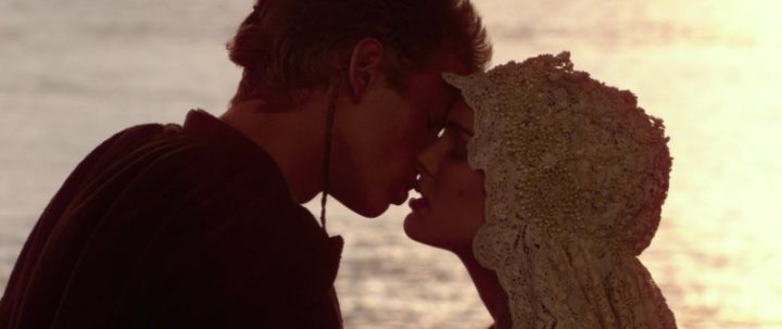 Star Wars Episodio II - L'attacco dei cloni citazioni e dialoghi di George Lucas, con Hayden Christensen, Natalie Portman, Anakin Skywalker, Padmé Amidala, bacio, matrimonio