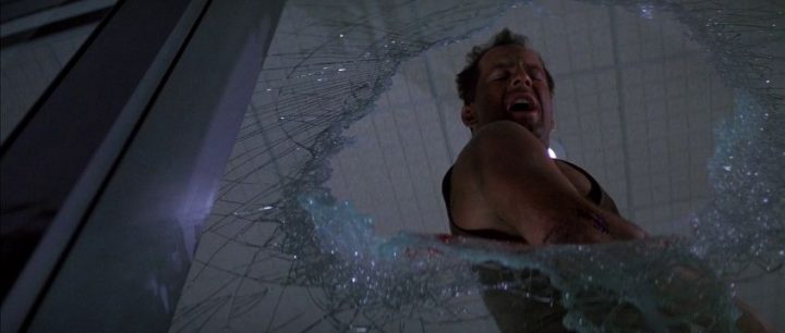 Die Hard – Trappola di cristallo di John McTiernan, recensione, Bruce Willis, Alan Rickman, Bonnie Bedelia