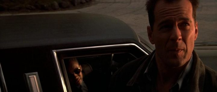 Die Hard – Trappola di cristallo di John McTiernan, recensione, curiosità, Bruce Willis, Alan Rickman, Bonnie Bedelia