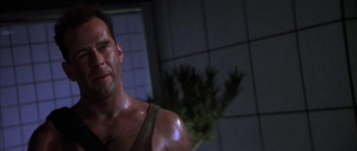 Die Hard – Trappola di cristallo di John McTiernan, recensione, Bruce Willis, Alan Rickman, Bonnie Bedelia, scheda film