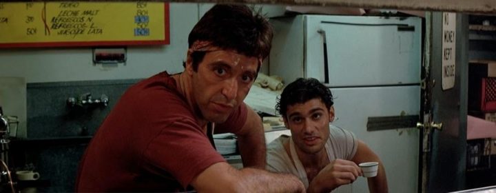 Una scena di Scarface che ha come protagonista Al Pacino - Frasi sul sesso nei film