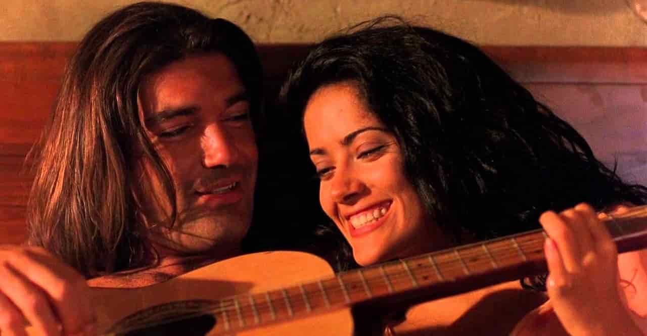 Scena di Desperado complicata per Salma Hayek, 1995, Robert Rodriguez, Antonio Banderas, Salma Hayek, chitarra, letto