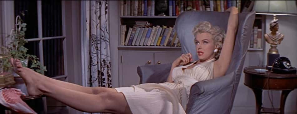 Lo strano piede di Marilyn Monroe è una leggenda? Quando la moglie è in vacanza, 1955, Billy Wilder, Marilyn Monroe, piedi, telefono, libri
