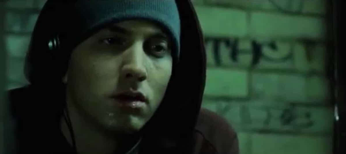 Eminem morto nel 2006 e sostituito da un clone