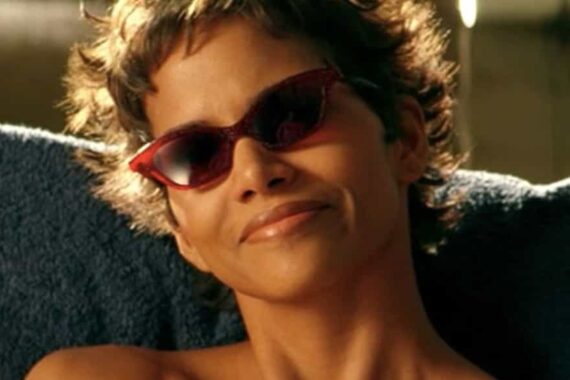 Halle Berry nuda in Codice Swordfish