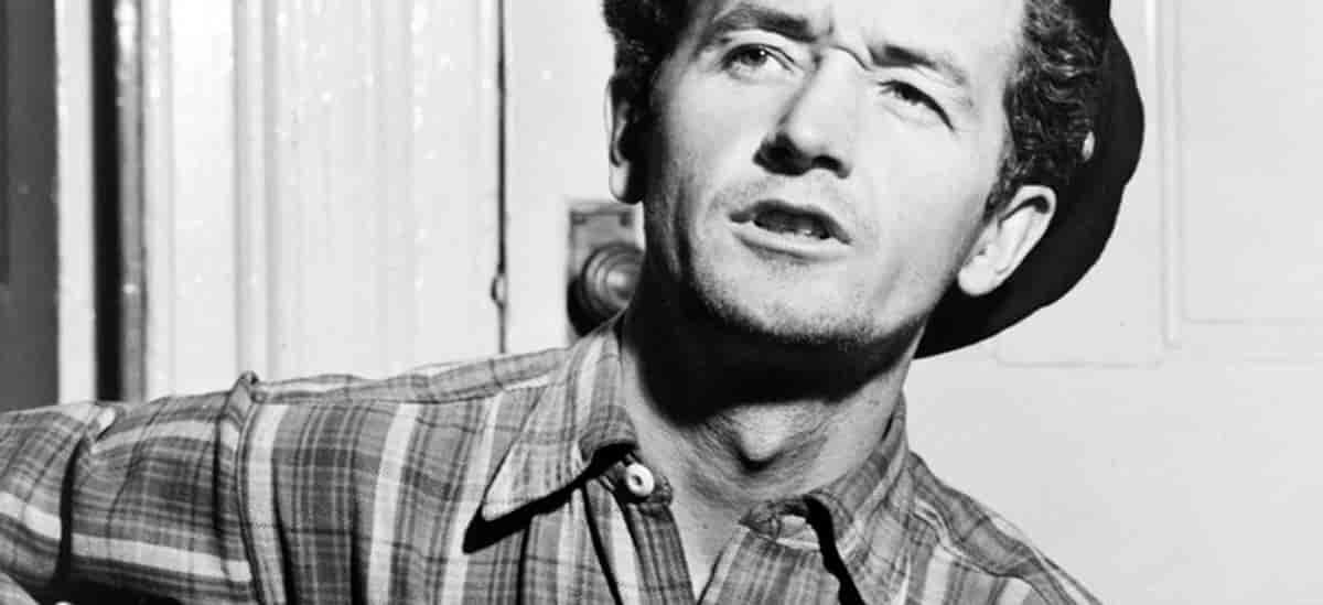 FBI controllava Woody Guthrie per le sue idee politiche